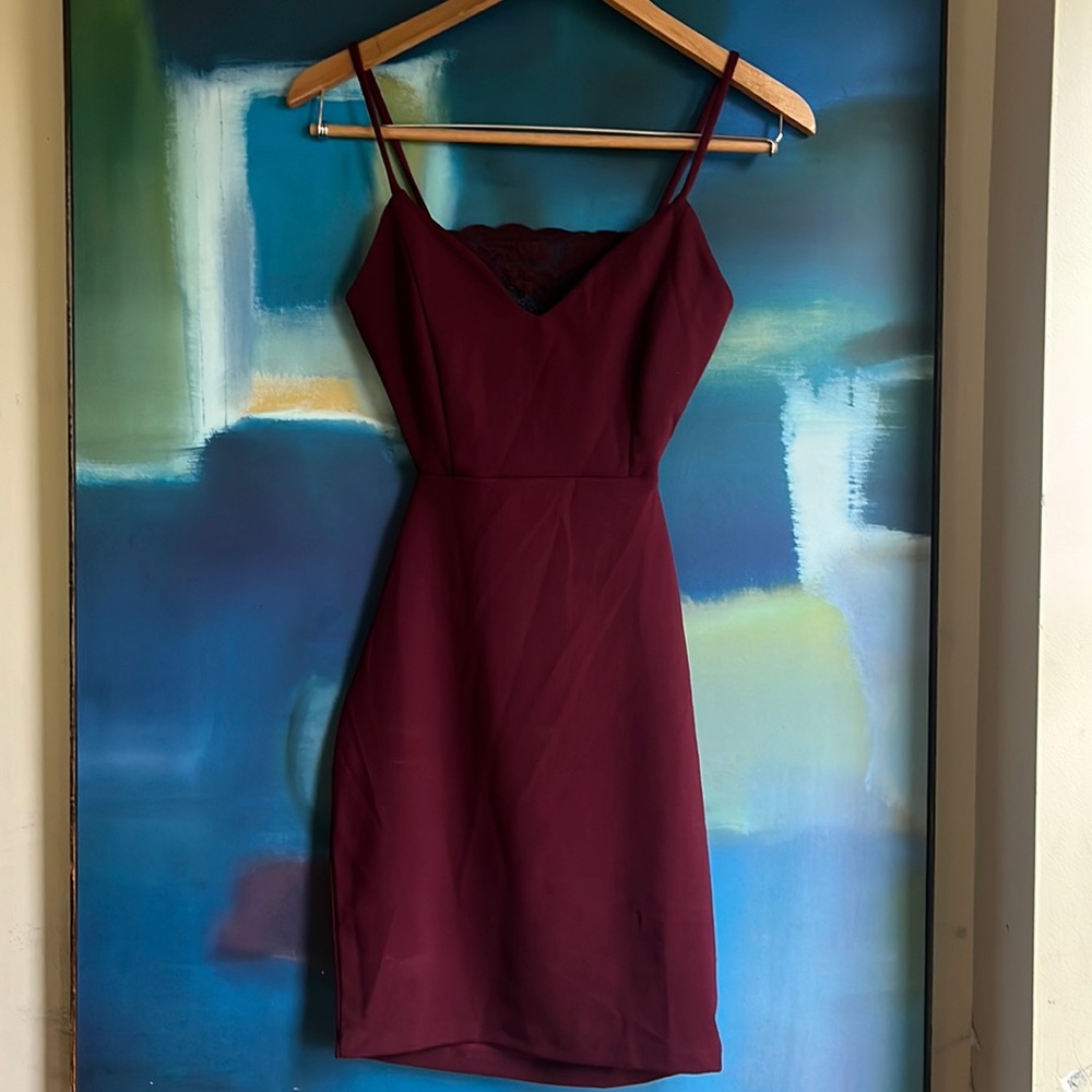Windsor maroon lace back dress